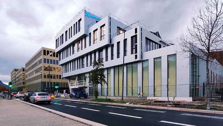Xenocs Grenoble - aotu architecture office ltd.