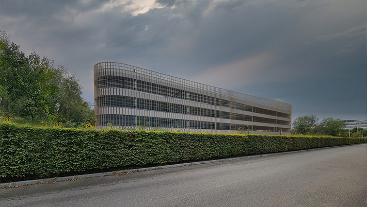 RENAULT parking silo vue angle sud est du projet