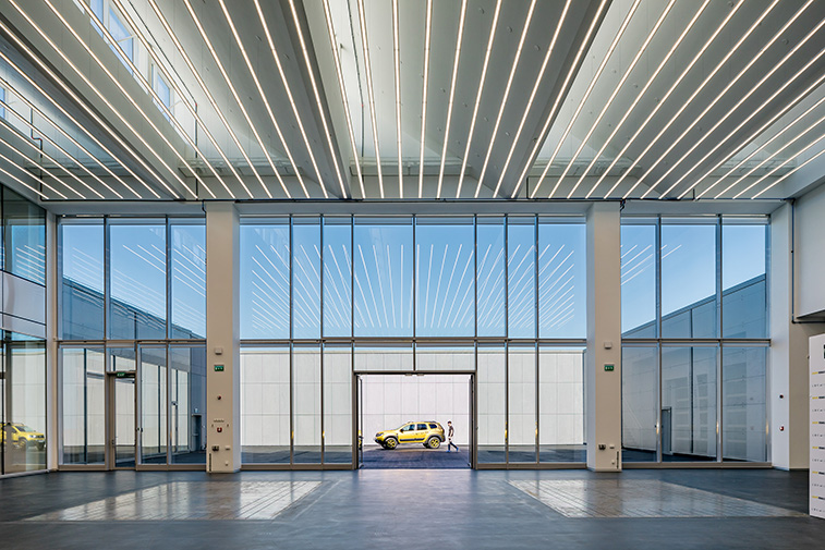 Renault Bucharest Connected (interior) - aotu architecte - agence architecture a Lyon